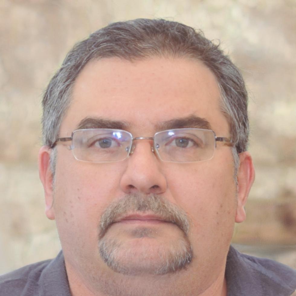 Portrait de Maxence Dubois, consultant en optimisation financière